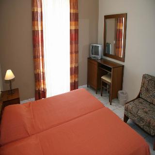 daniel hotel zante