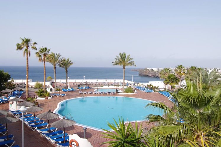 Sandos Papagayo Beach Resort Lanzarote | Holidays to Canary Islands ...