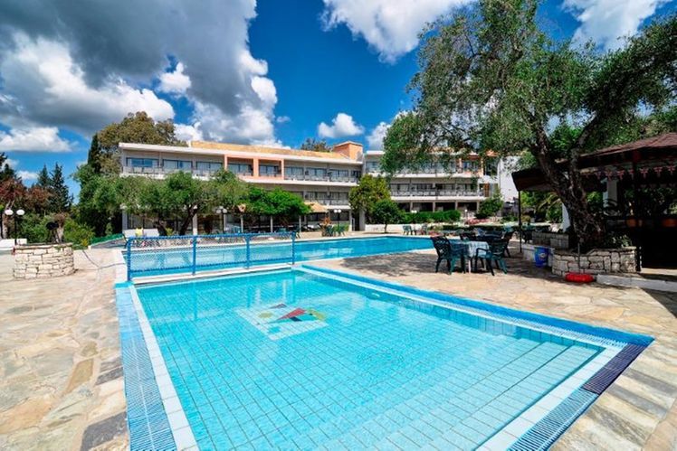 Dassia Holiday Club Corfu | Holidays to Greek Islands | Blue Sea Holidays