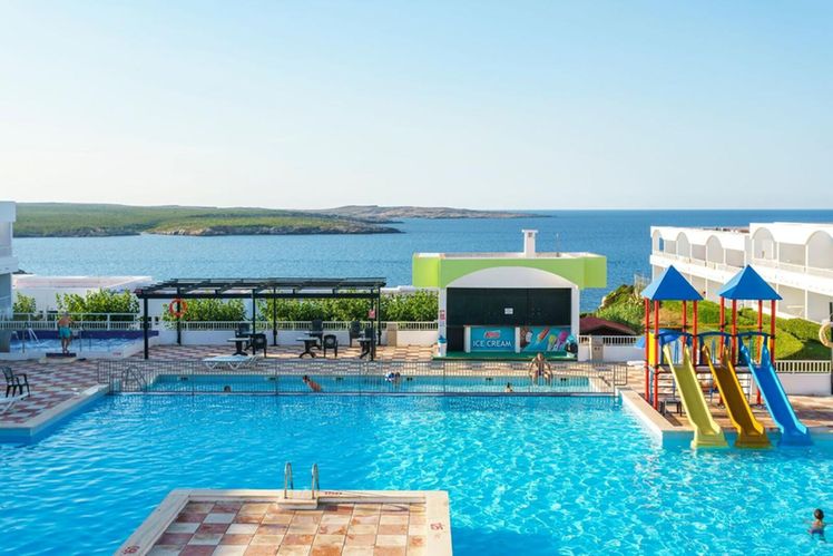 Aparthotel Beach Club Menorca | Holidays to Balearic Islands | Blue Sea  Holidays